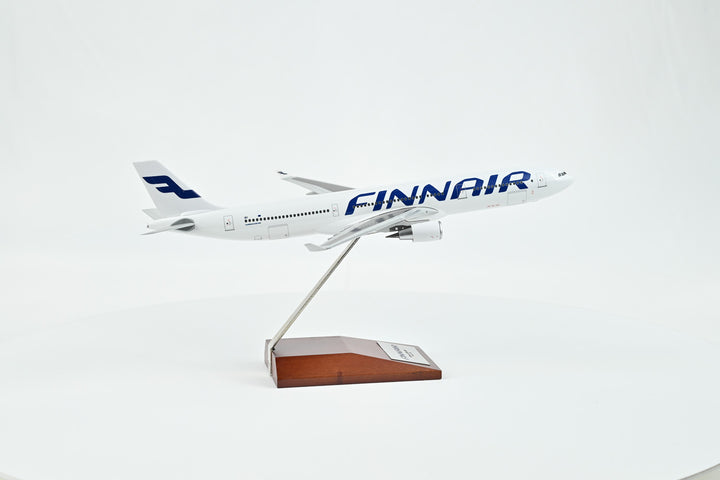 1:200 Finnair 330-300