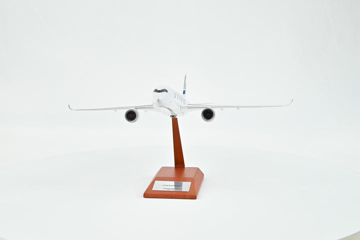 1:200 Finnair 350-900