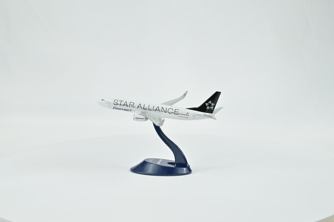 1:200 Egypt Air 737-800 (Star Alliance)