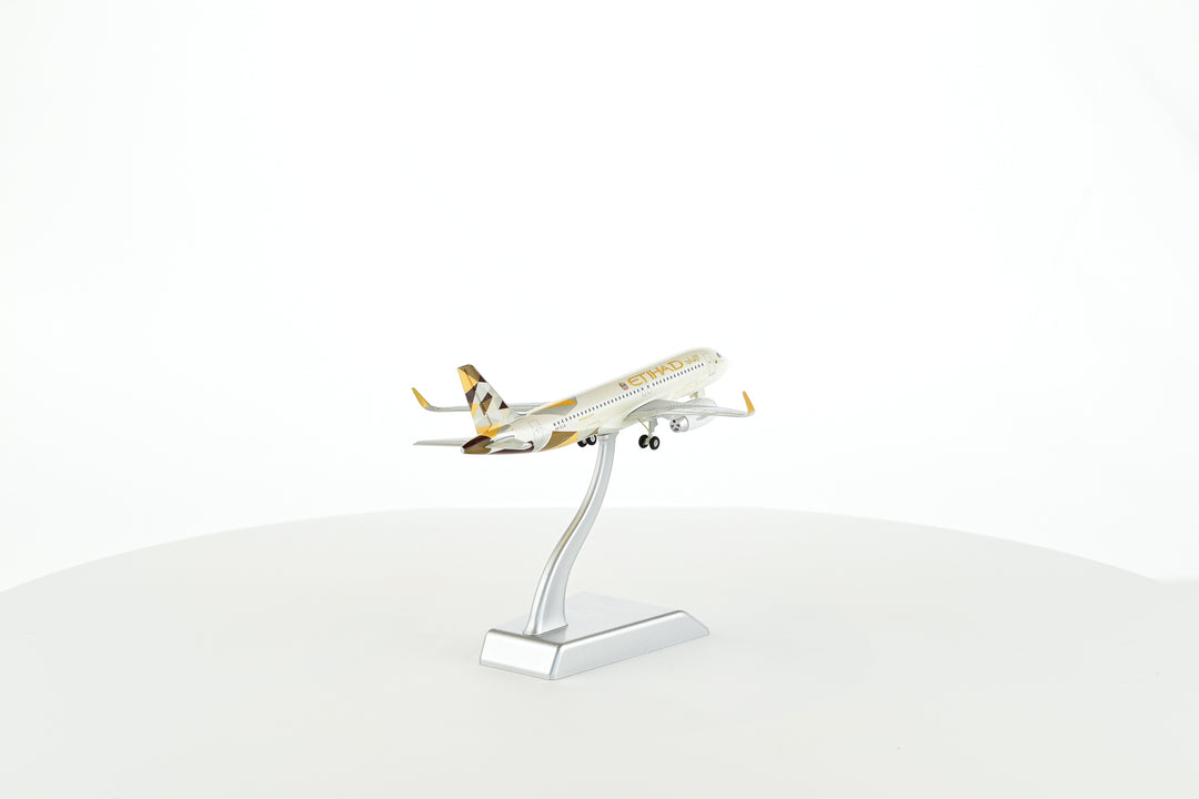 1:200 Etihad 320