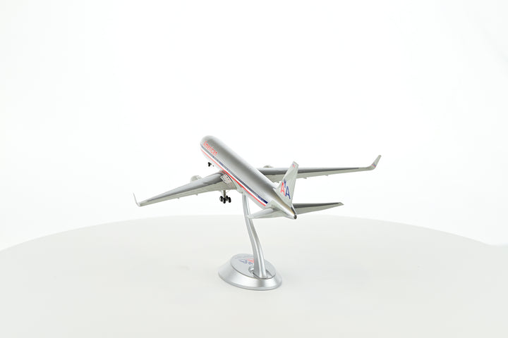 1:200 American Airlines B767-300ER N389AA
