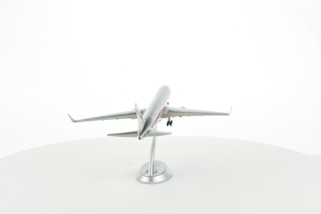 1:200 American Airlines B767-300ER N389AA