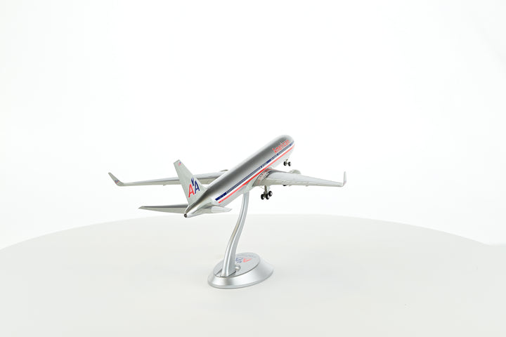 1:200 American Airlines B767-300ER N389AA