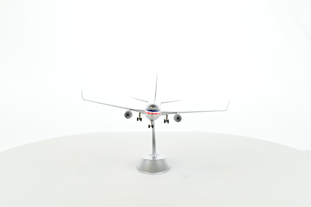 1:200 American Airlines B767-300ER N389AA
