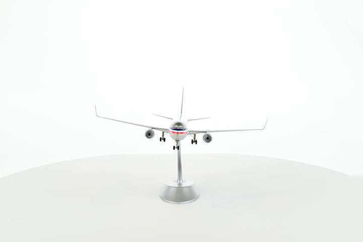 1:200 American Airlines B767-300ER N389AA