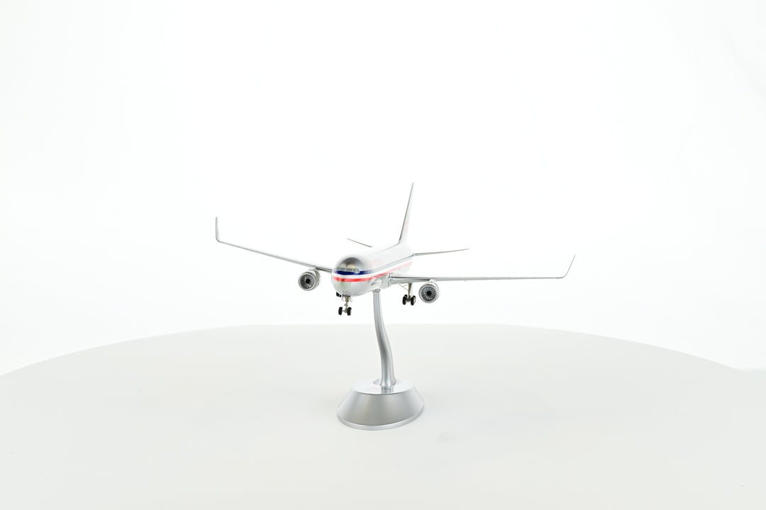 1:200 American Airlines B767-300ER N389AA