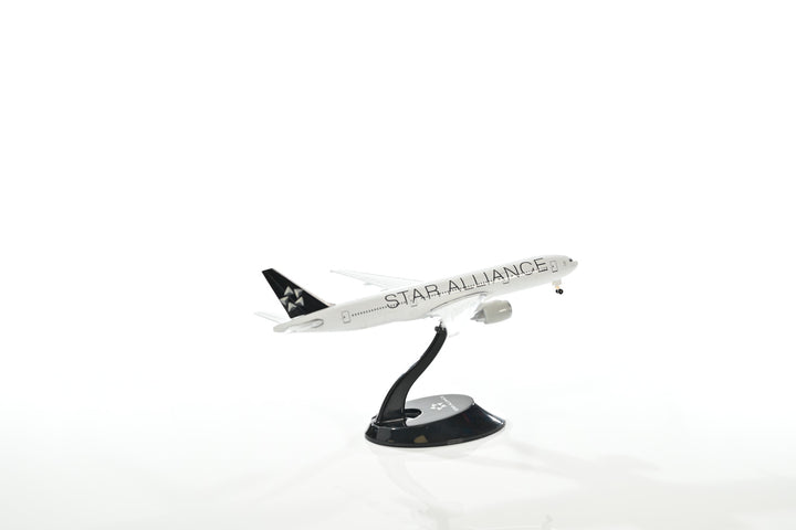 1:500 Star Alliance 777-200