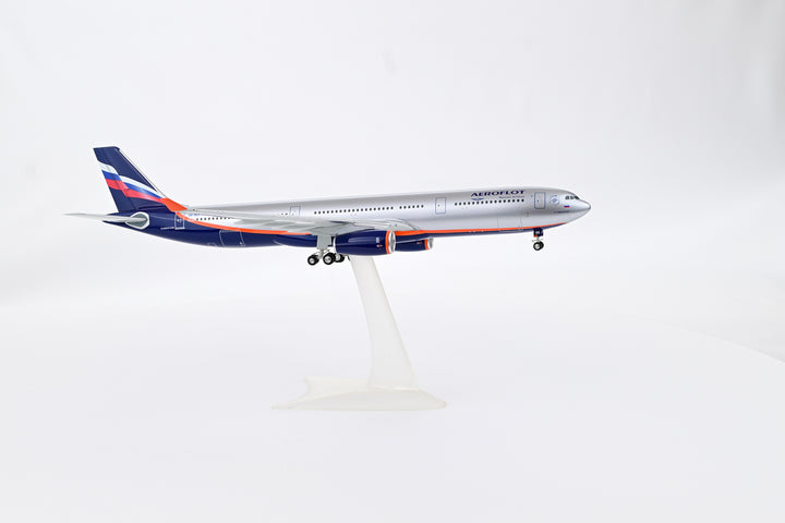 1:200 Aeroflot 330-300 VQ-BEK