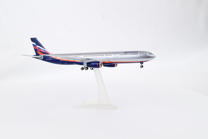 1:200 Aeroflot 330-300 VQ-BEK