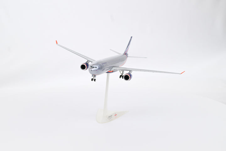 1:200 Aeroflot 330-300 VQ-BEK