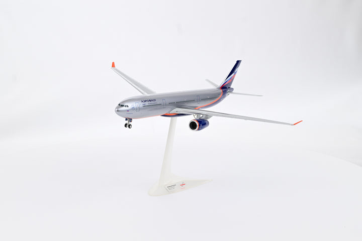 1:200 Aeroflot 330-300 VQ-BEK