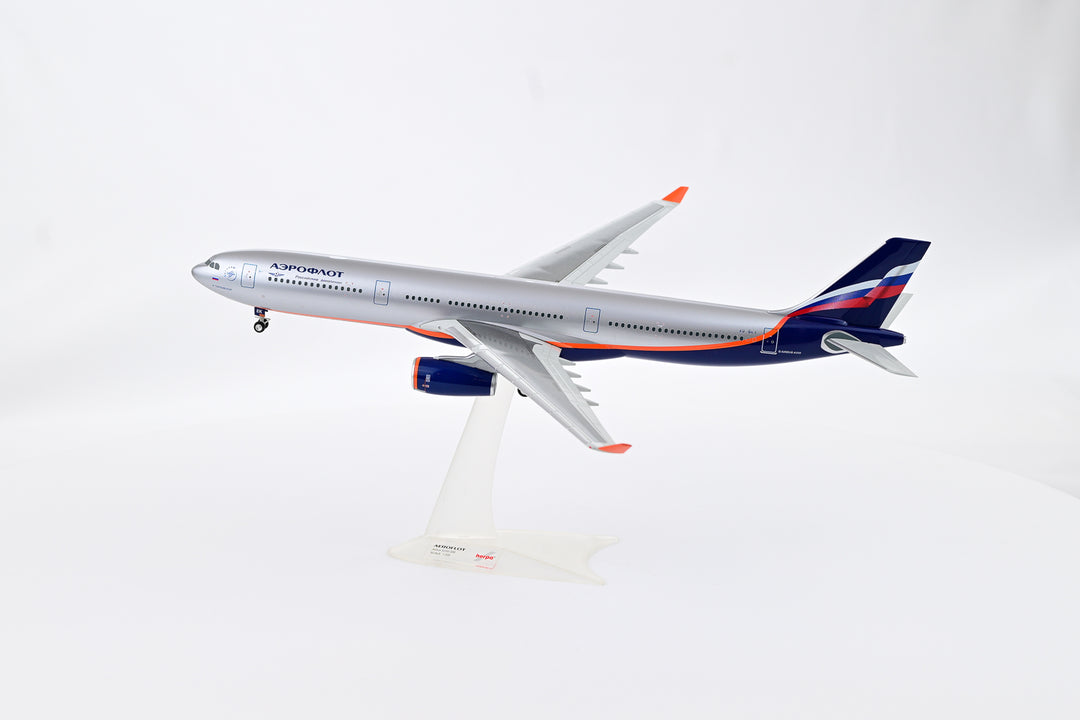 Aeroflot A330-300 model aircraft side view