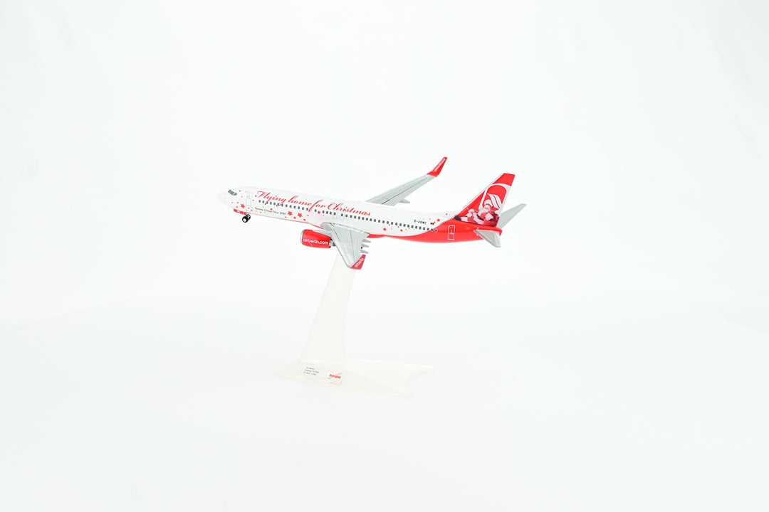 Air Berlin 737-800 aircraft model detail