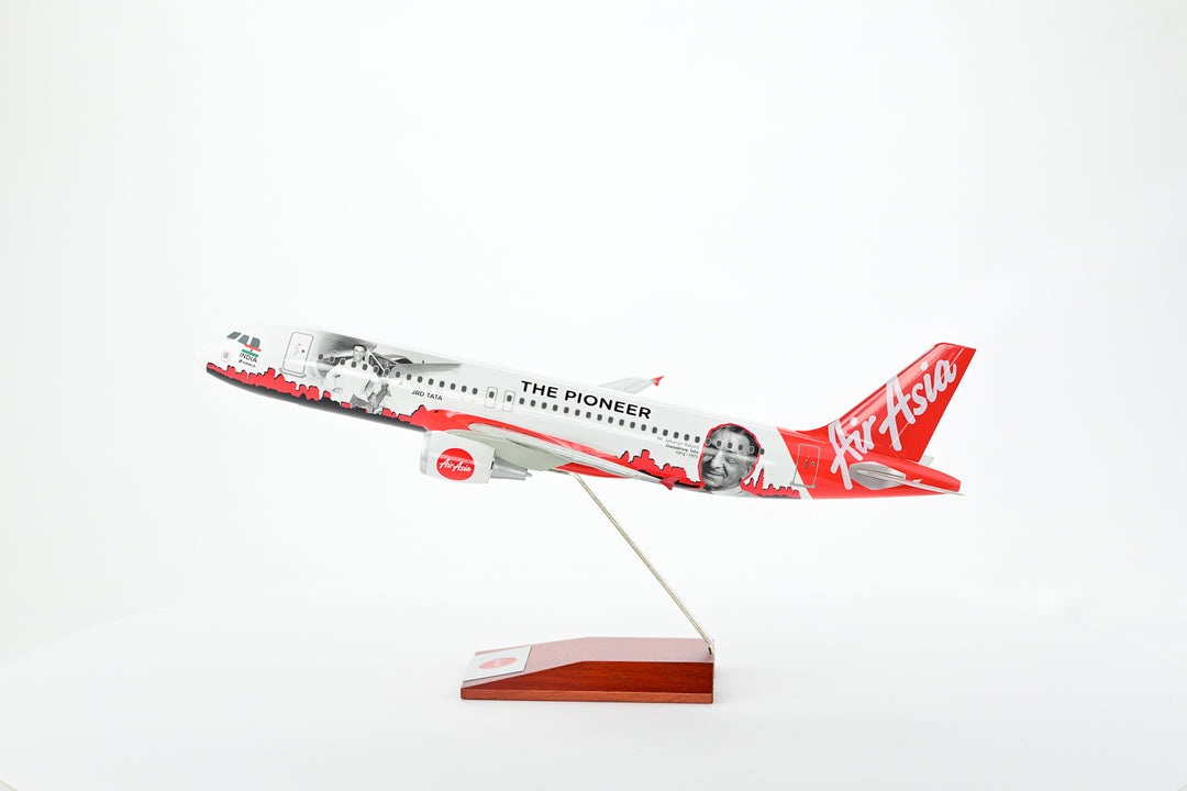AirAsia Airbus A320 The Pioneer 1:100 scale model aircraft
