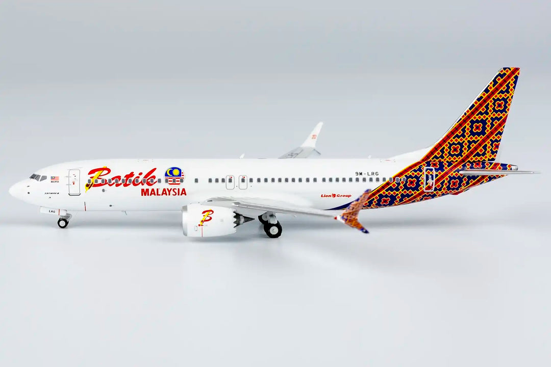 Batik Air Malaysia Malindo Air Boeing 737 MAX 8 1:400 Diecast Model by NG Models 9M-LRG
