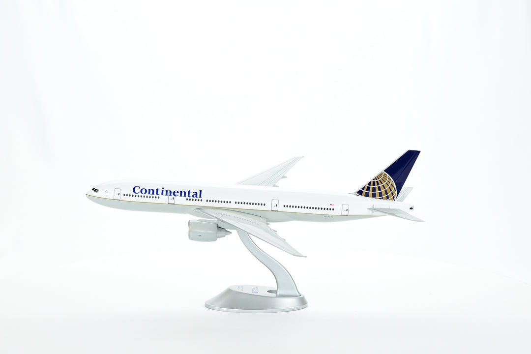 Continental Airlines Boeing 777-200 1:200 scale model aircraft