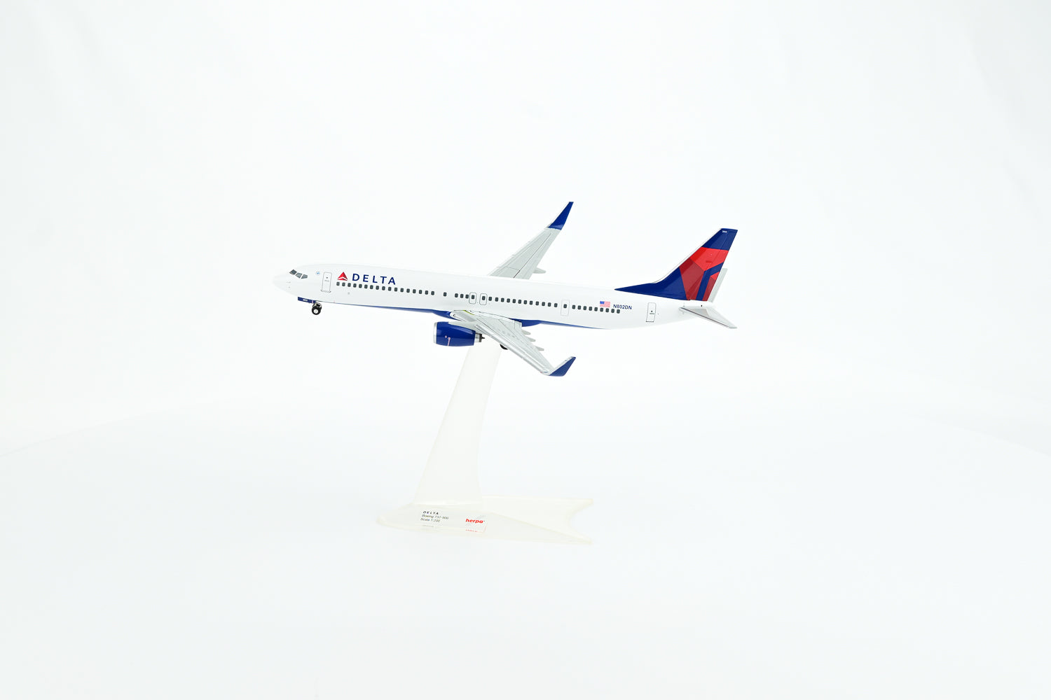 Delta Air Lines Boeing 737-800 1:200 scale model aircraft