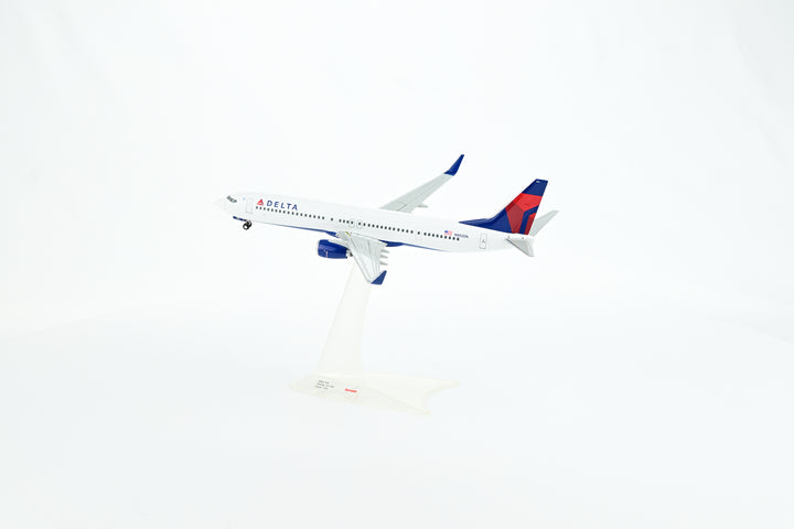 Delta Air Lines Boeing 737-800 model aircraft detail