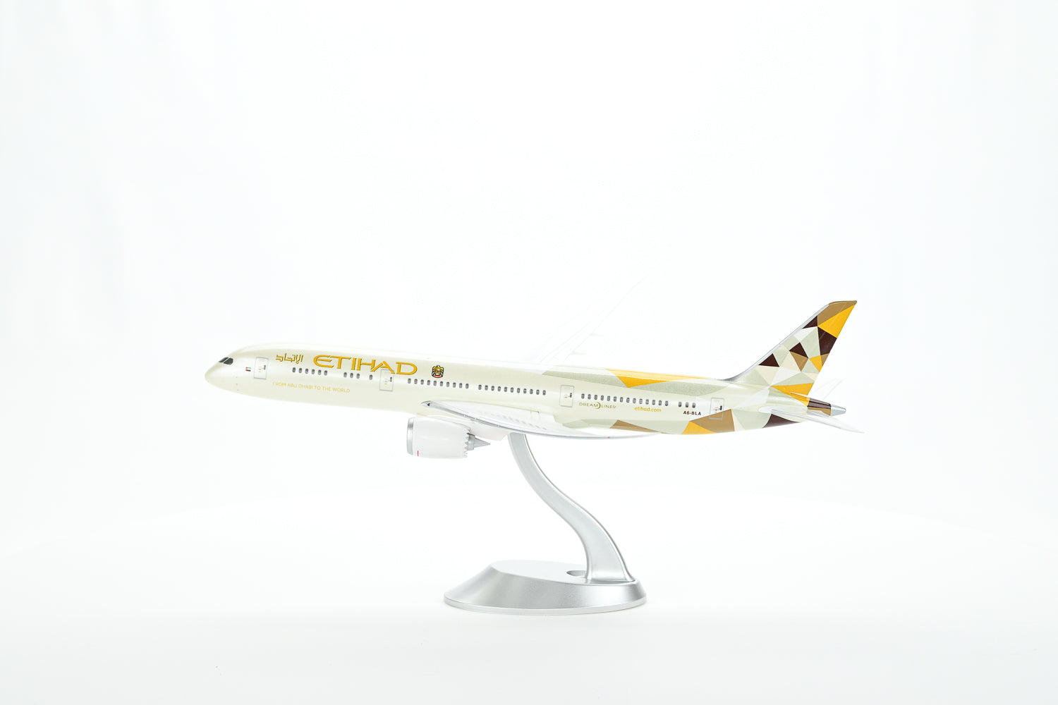 Etihad Airways Boeing 787-9 1:200 scale model aircraft
