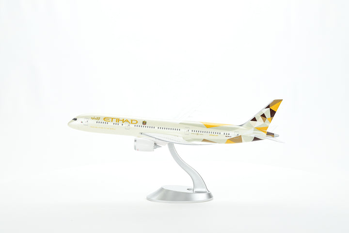 Etihad Airways Boeing 787-9 1:200 scale model aircraft