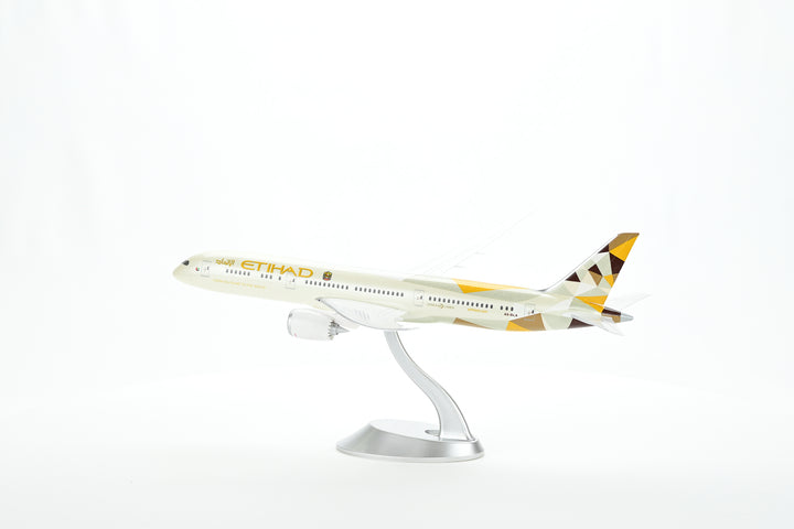 Etihad Airways Boeing 787-9 model aircraft detail