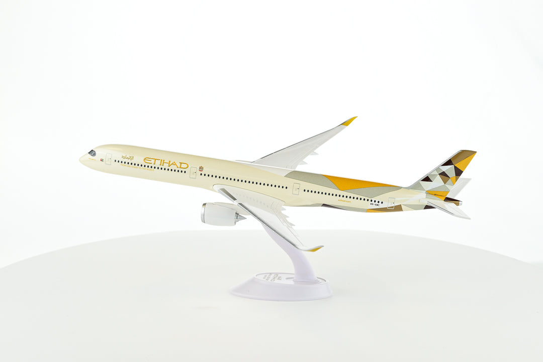 Etihad Airways Airbus A350-1000 model aircraft side view