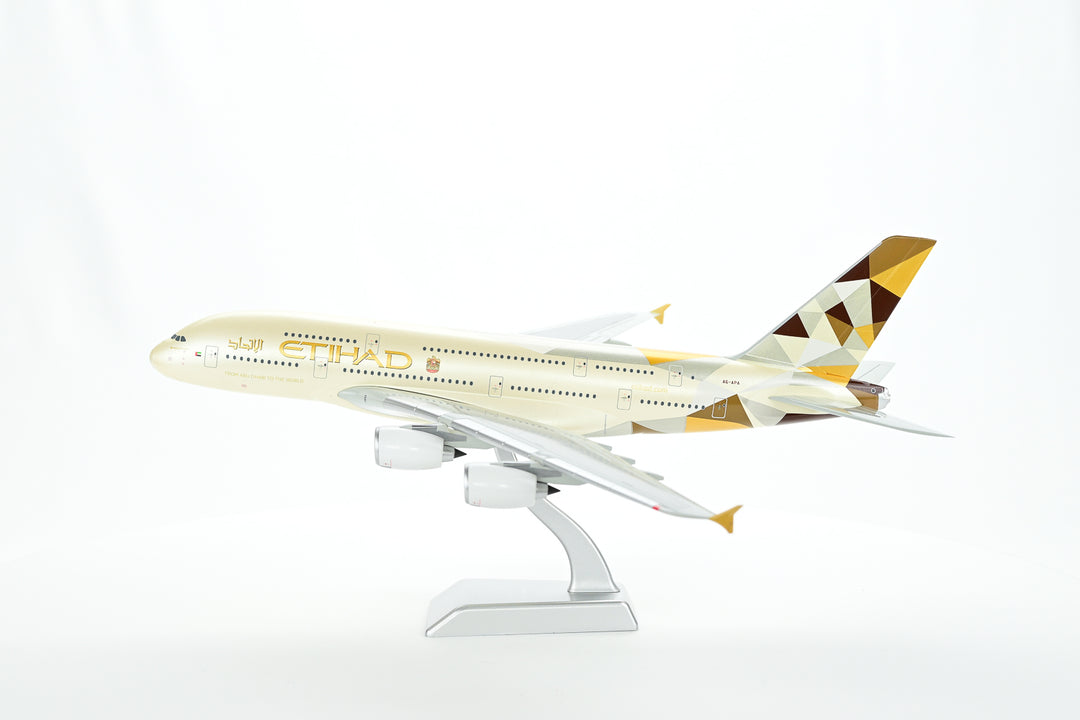 Etihad Airways Airbus A380 1:200 scale model aircraft