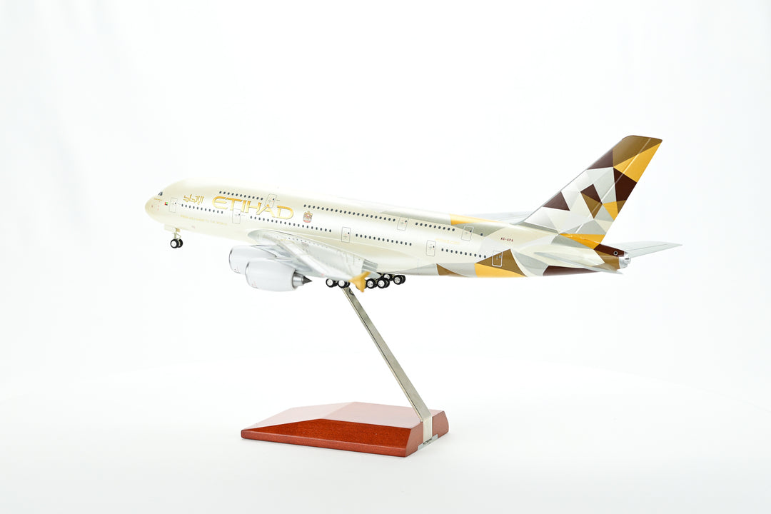 Etihad Airways Airbus A380 model aircraft detail one-piece construction