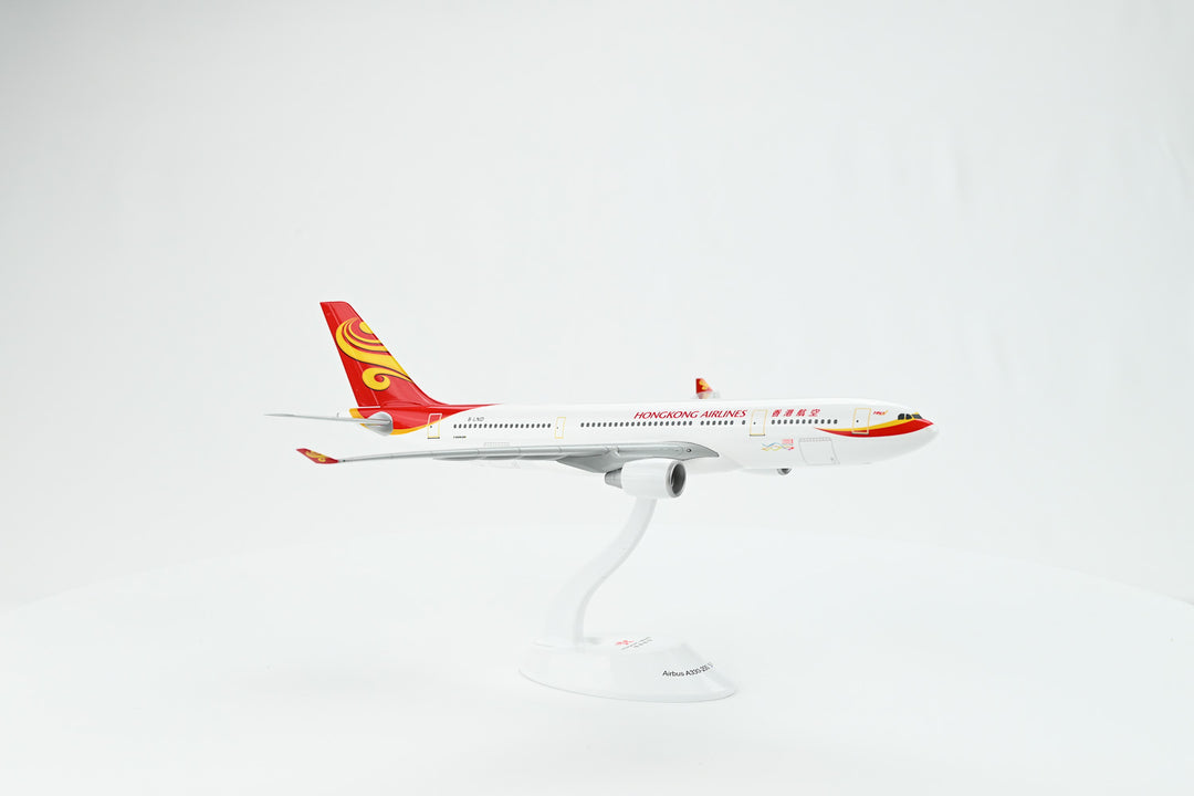 Collector's Hong Kong Airlines Airbus a330-200 1:200 B-LND model displayed on stand
