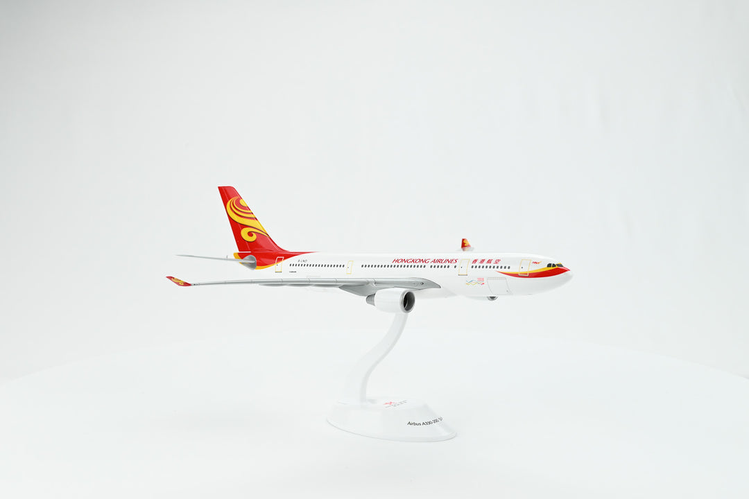 Collector's HK Airlines Airbus a330-200 1:200 model B-LND displayed on plastic stand