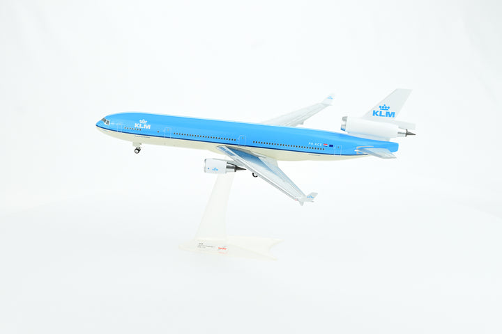 KLM McDonnell Douglas MD-11 model aircraft side view landing gear