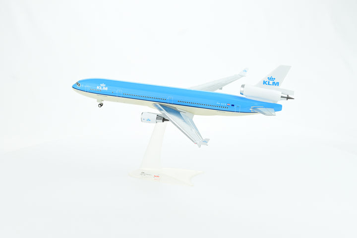 KLM McDonnell Douglas MD-11 model aircraft detail one-piece construction