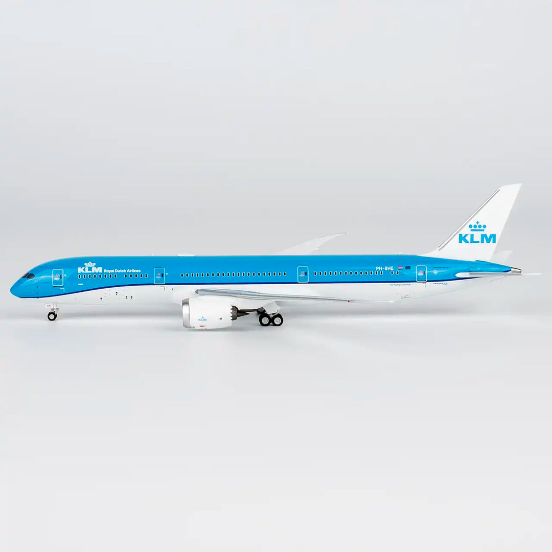 KLM Royal Dutch Airlines Boeing 787-9 1:400 Diecast Model by NG Models PH-BHE