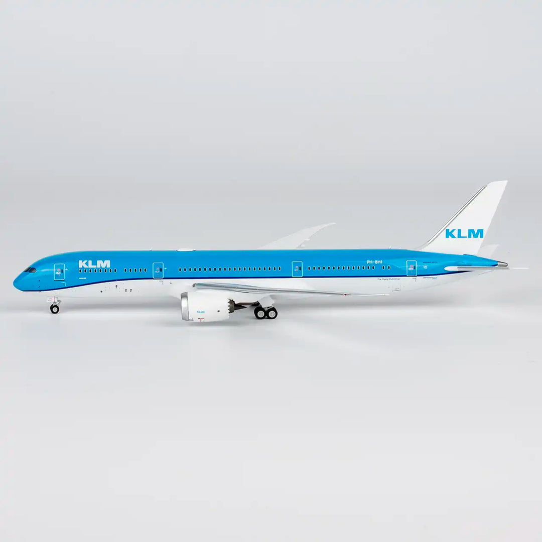 KLM Royal Dutch Airlines Boeing 787-9 1:400 Diecast Model by NG Models PH-BHI