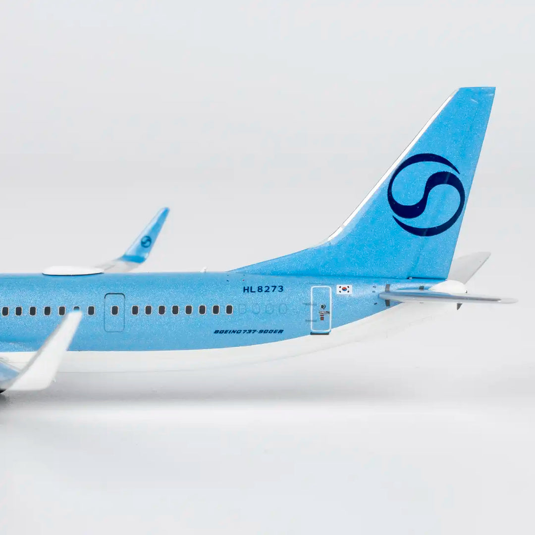 NG Models Korean Air Boeing 737-900ER 1:400 Diecast Model HL8273