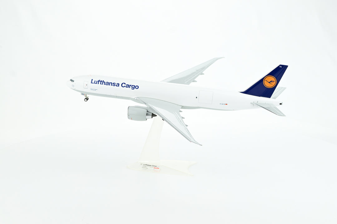 Lufthansa Boeing 777F freighter model aircraft side view landing gear