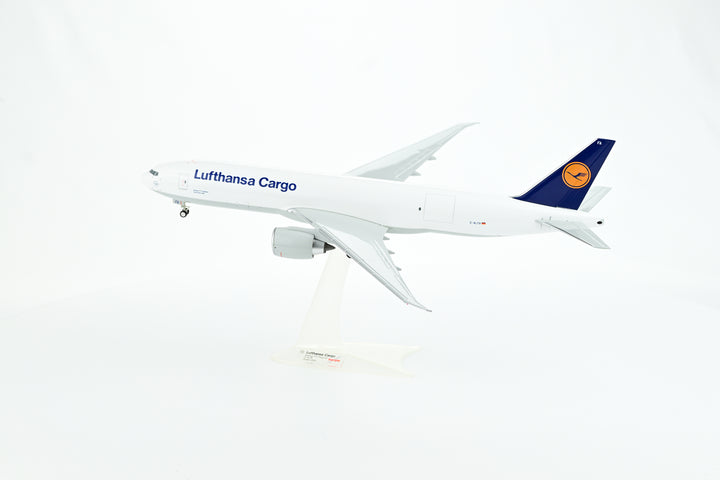 Lufthansa Boeing 777F freighter model aircraft side view landing gear