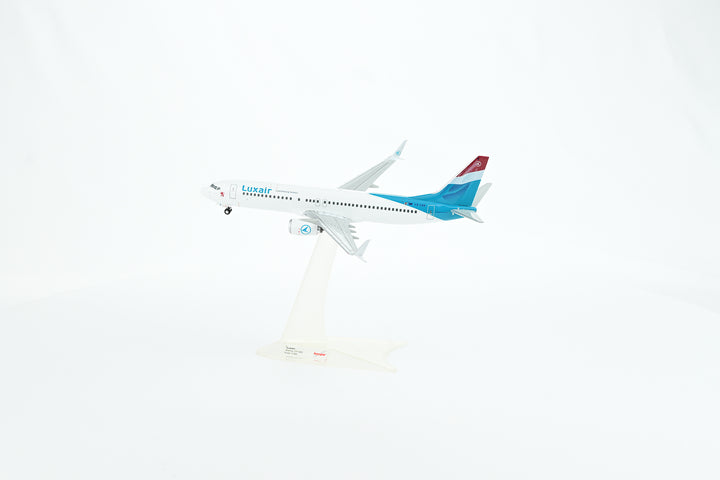 Luxair Boeing 737-800 model aircraft detail one-piece construction