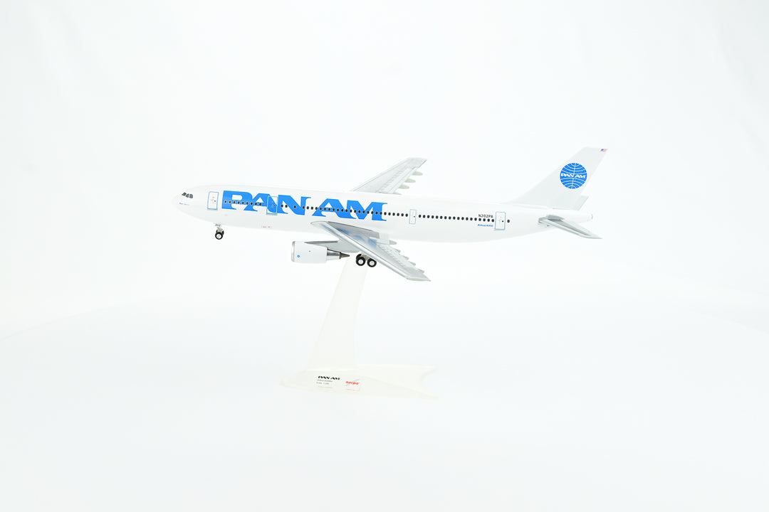 Pan Am Airbus A300 1:200 scale model aircraft landing gear one-piece