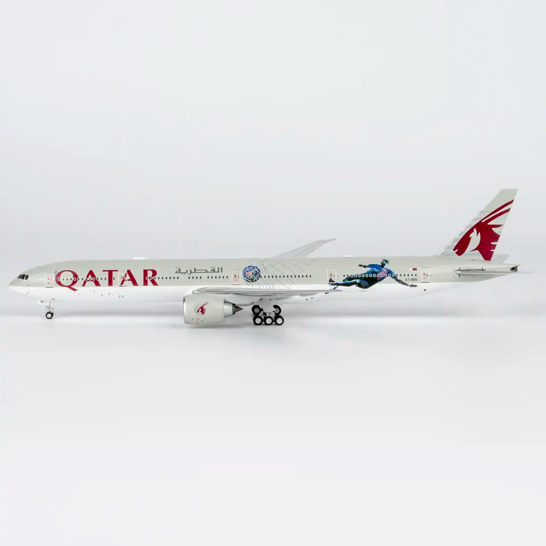 Qatar Airways Boeing 777-300ER 1:400 Diecast Model by NG Models A7-BEK