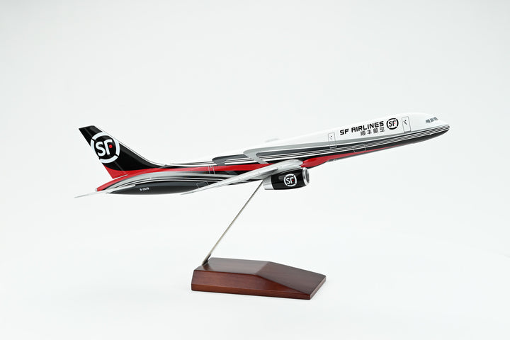 SF Express Boeing 757-200PCF freighter model aircraft detail one-piece design