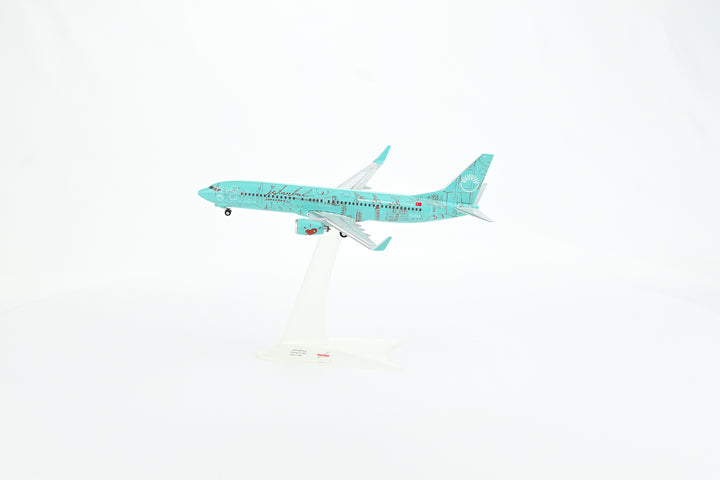SunExpress Boeing 737-800 1:200 scale model aircraft TC-SUZ landing gear one-piece