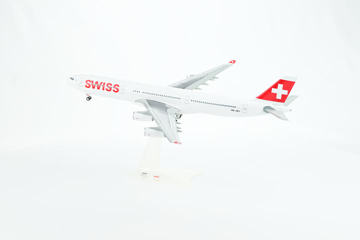 SWISS Airbus A340-300 model aircraft detail one-piece construction HB-JMJ