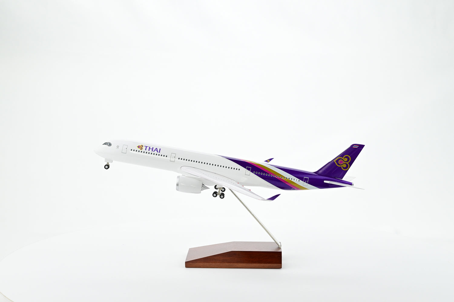thai-airways-a350-900-1-200-1