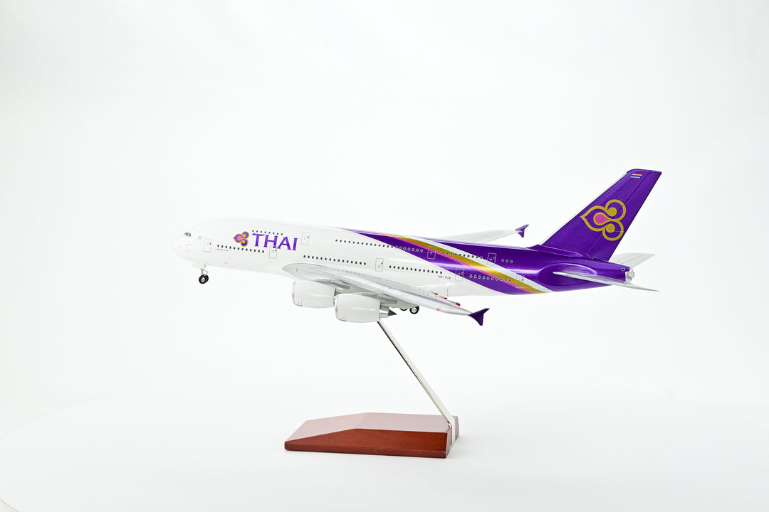 Thai Airways Airbus A380 model aircraft side view landing gear