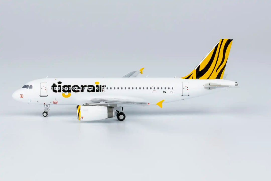 Tigerair Airbus A319-100 1:400 Diecast Model by NG Models 9V-TRB 2000s Colors