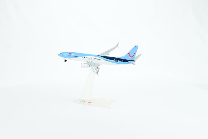 TUIfly Boeing 737-800 scale model aircraft detail one-piece construction D-ATUC