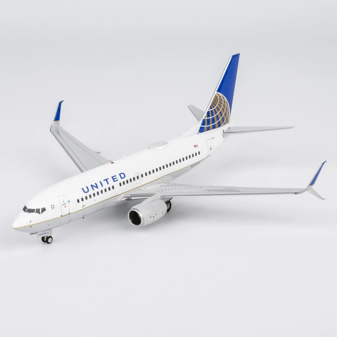 United Airlines Boeing 737-700 N27734 1:200 NG Models diecast aircraft model