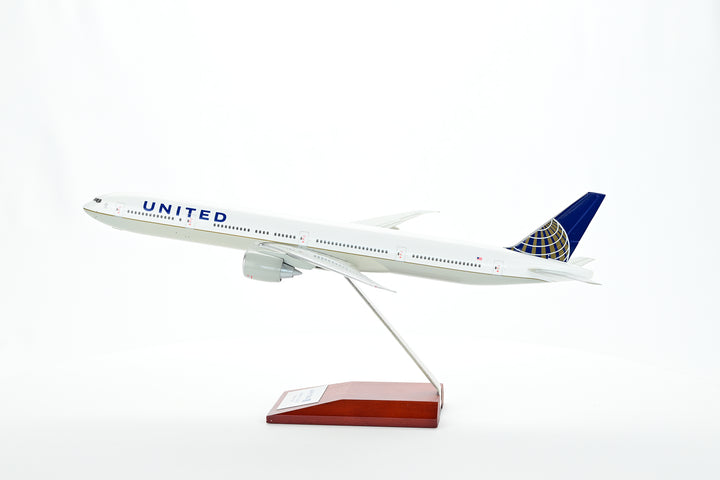 United Airlines Boeing 777-300ER aircraft model side view