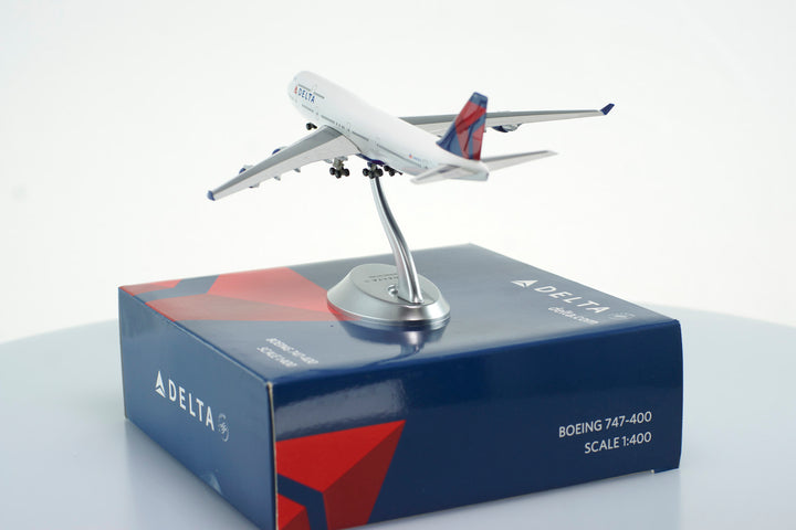 1:400 Delta Air Lines 747-400